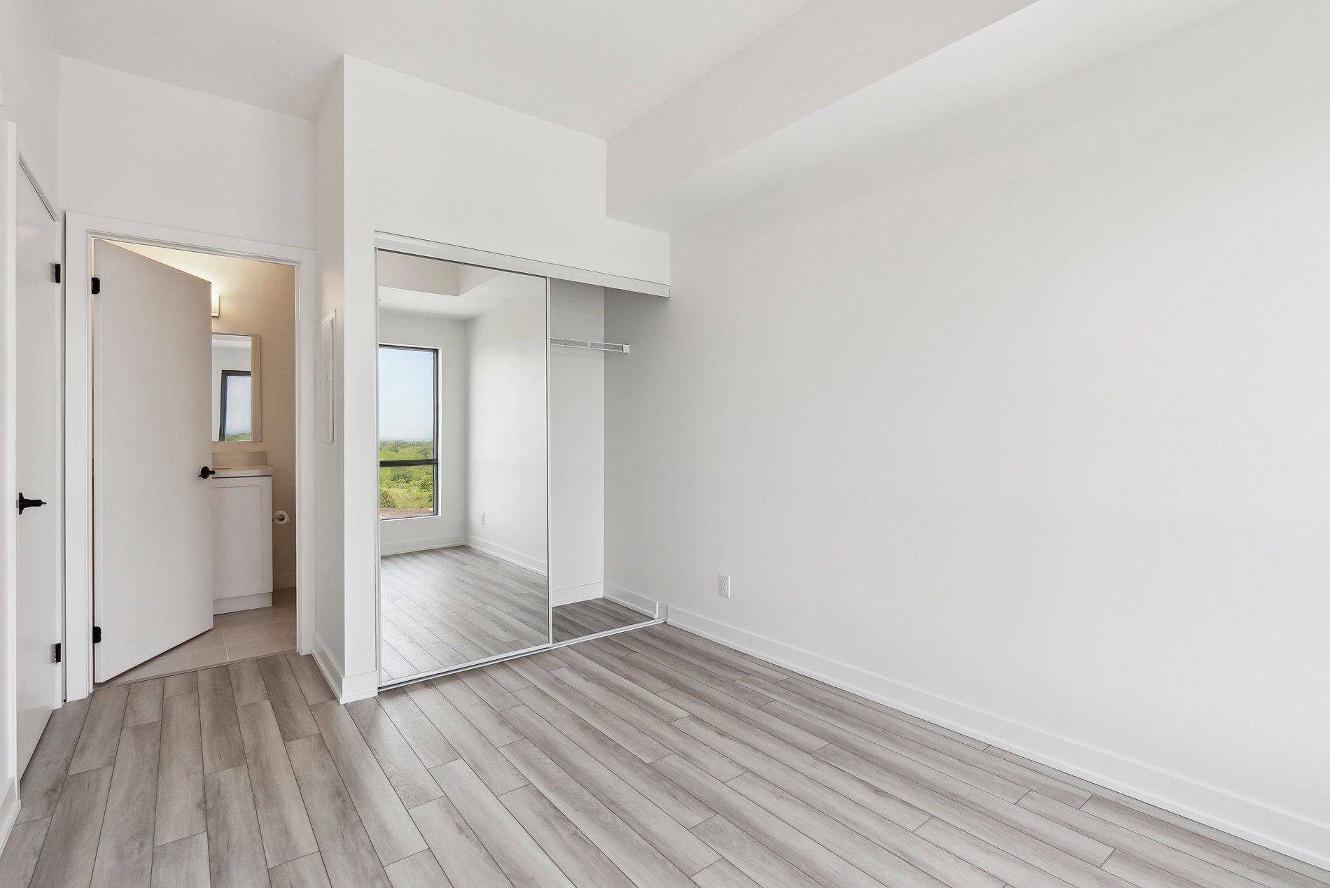 Clarington, ON L1C 7J4,55 Clarington BLVD #1007
