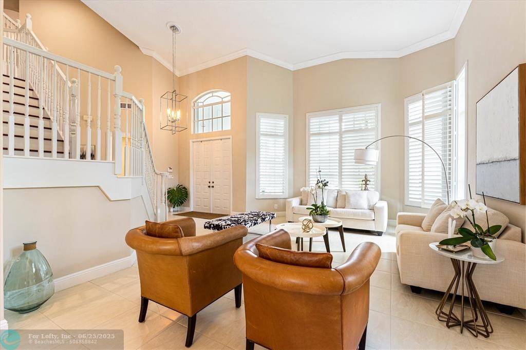 Weston, FL 33327,2527 Montclaire Cir