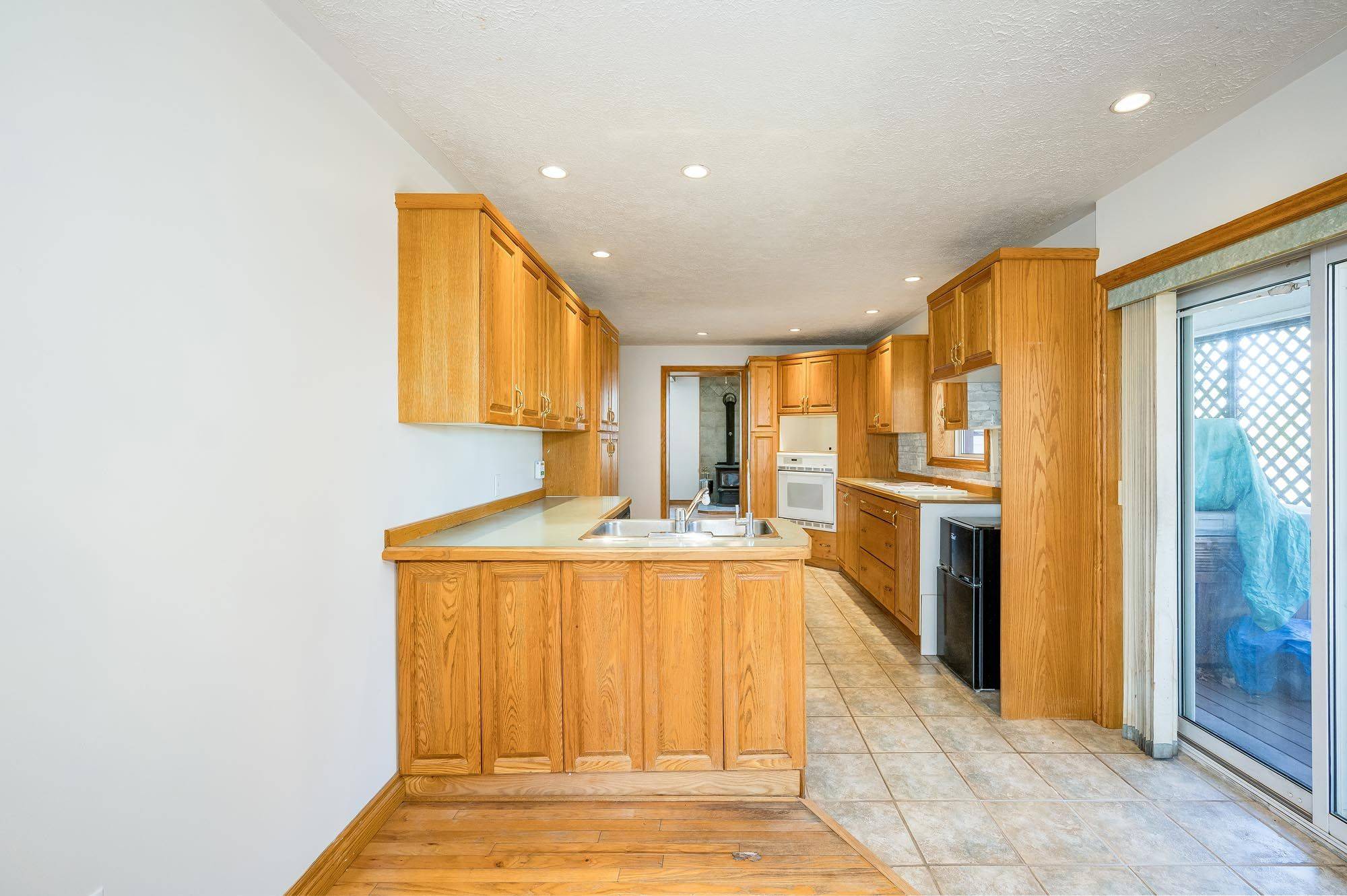 Tiny, ON L9M 0H1,326 Lafontaine RD W