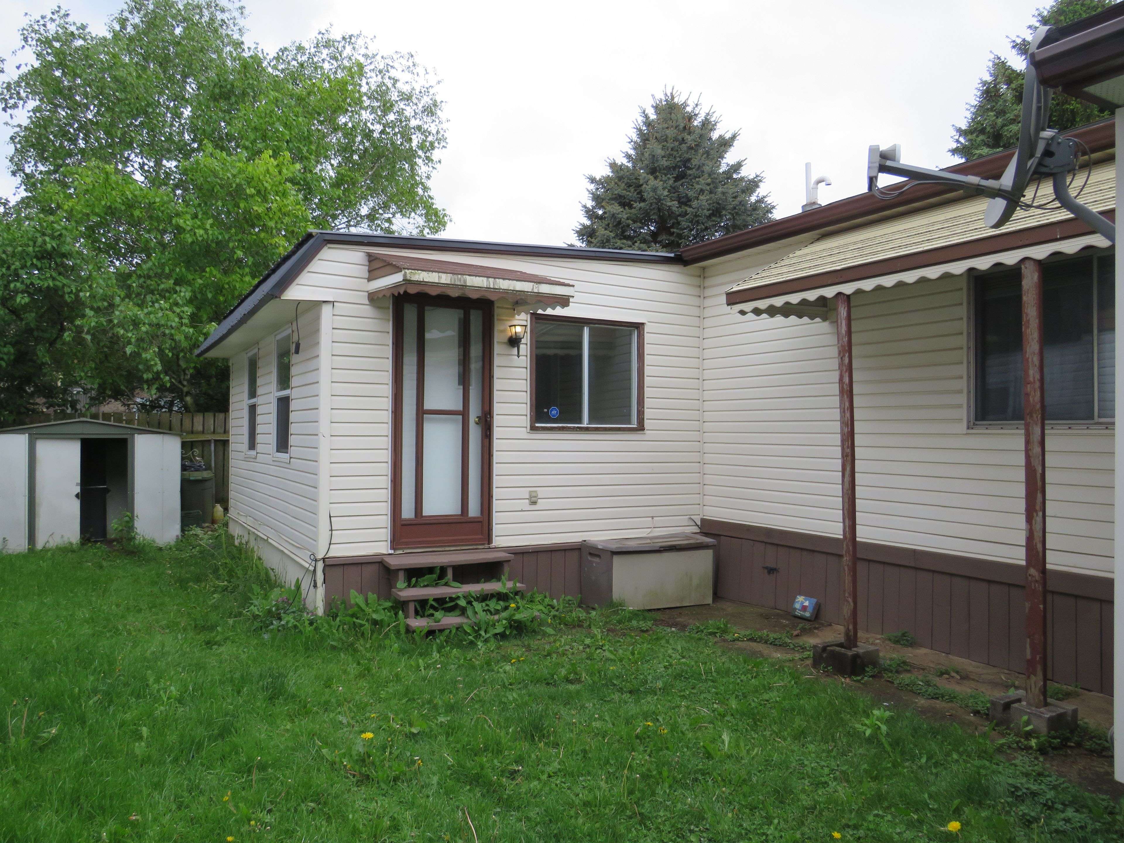 London East, ON N5V 1H3,2189 Dundas ST E #18