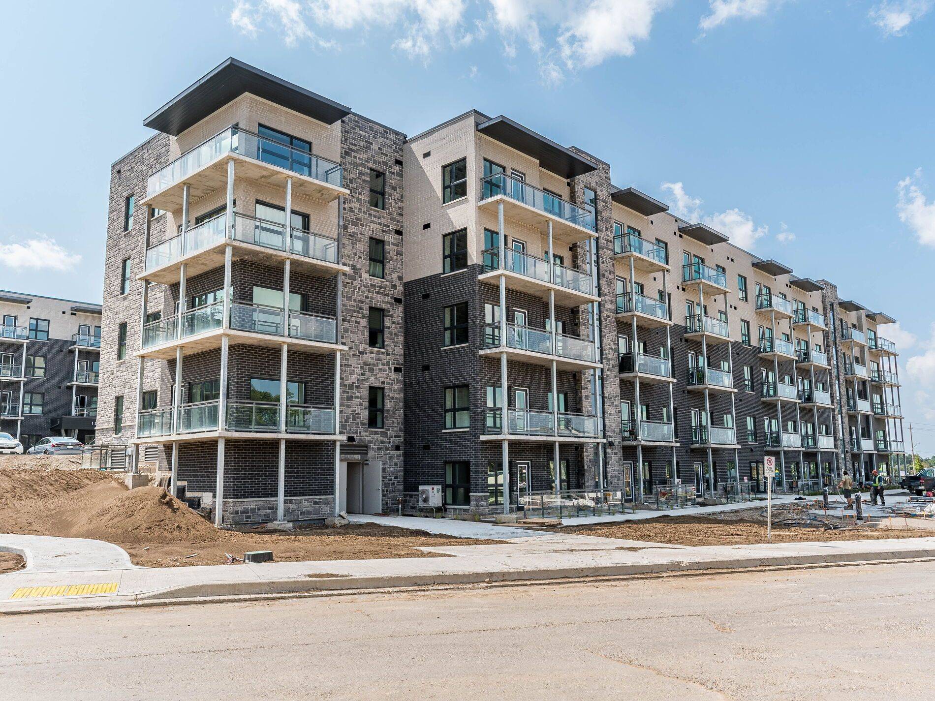 Kitchener, ON N2A 0L3,1101 Lackner PL #T2