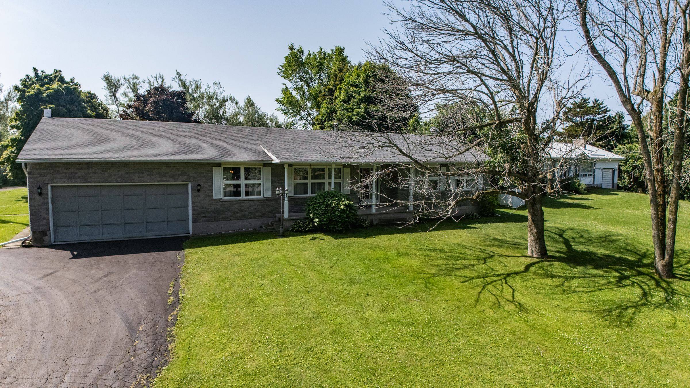 Frontenac Islands, ON K0H 2Y0,25 Hillcrest RD