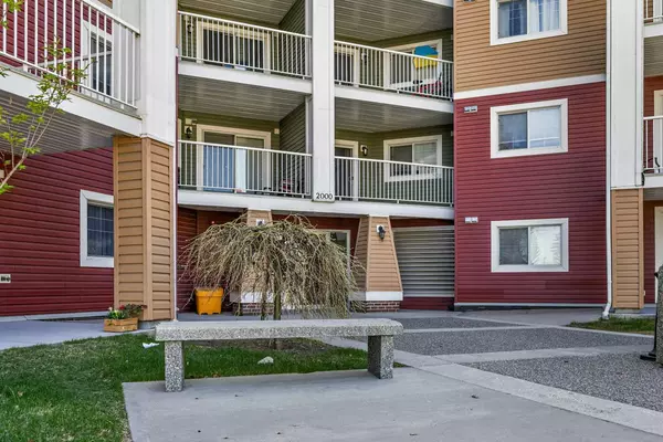Calgary, AB T2Z 0B6,10 Prestwick Bay SE #2326