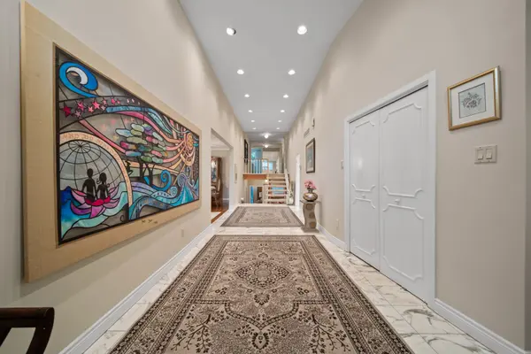 Toronto C07, ON M2R 1J3,1 Denmark CRES