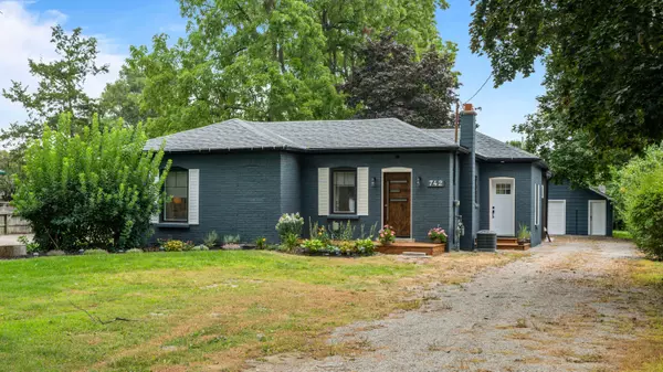 Brant, ON N3T 5L5,742 Mount Pleasant RD