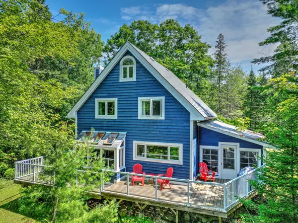 Kawartha Lakes, ON K0M 1A0,11 Woodworth DR