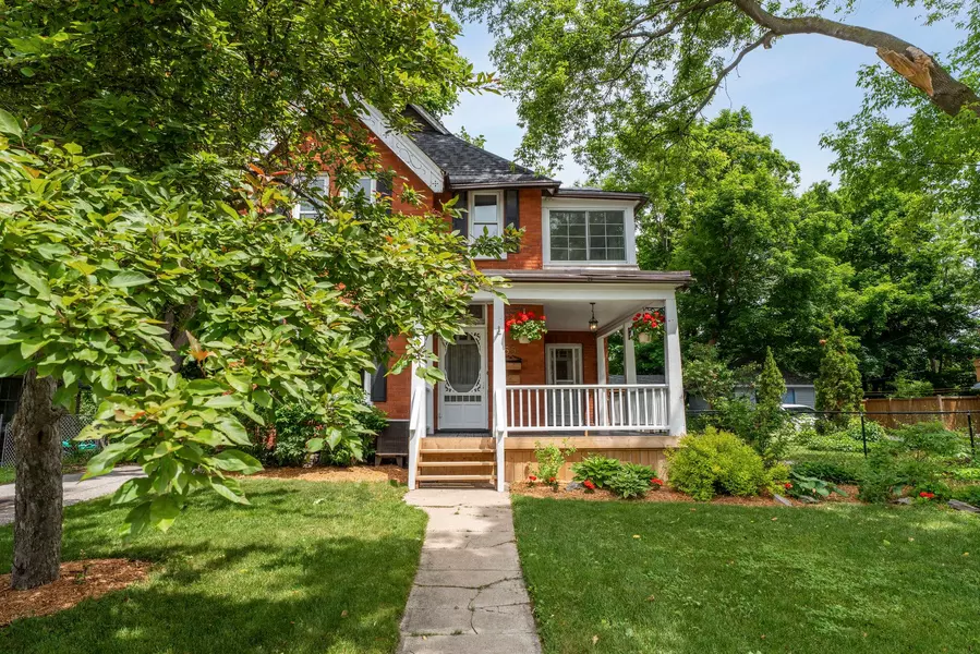 55 Burton AVE, Barrie, ON L4N 2R5