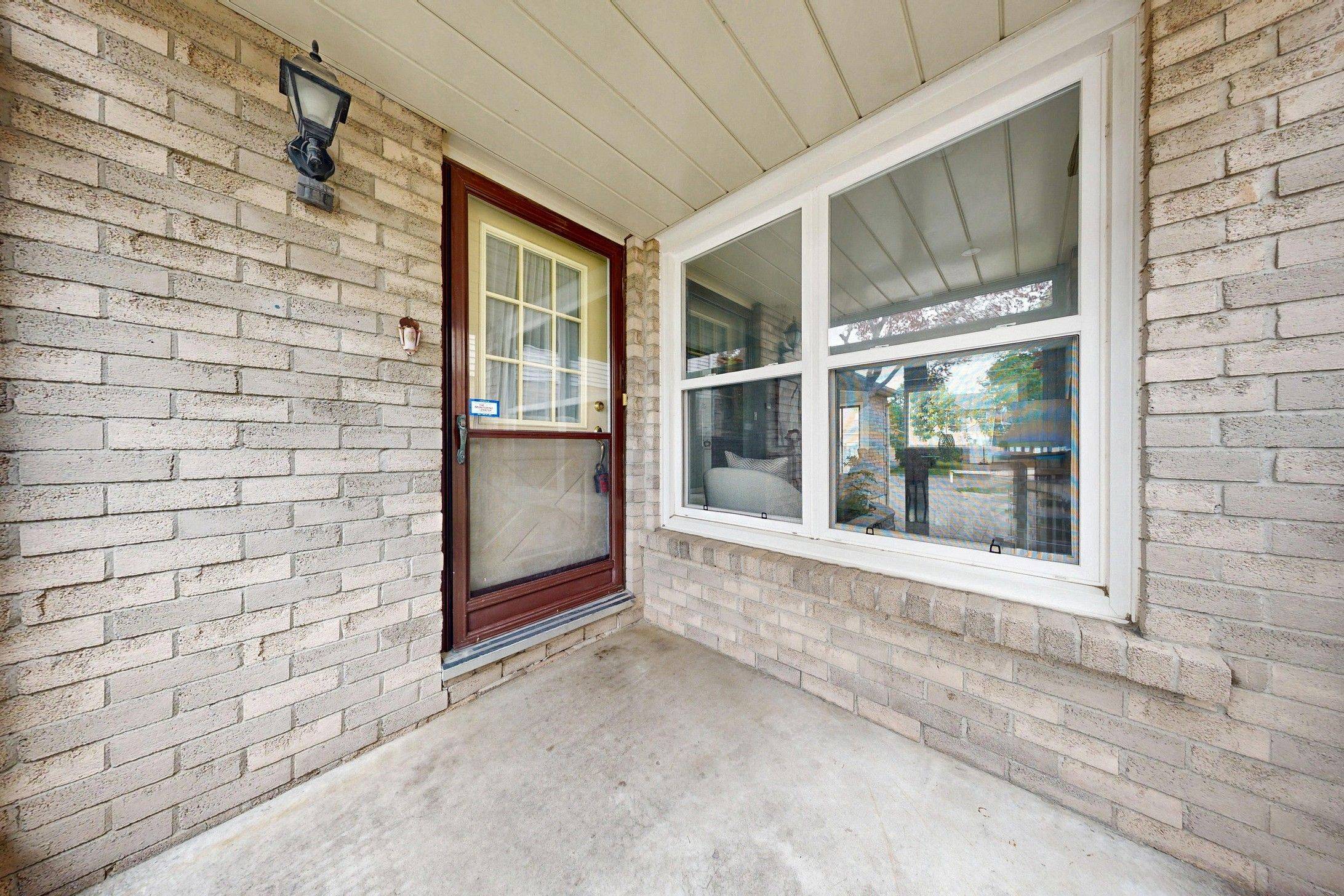 Toronto E07, ON M1V 3G6,128 Bellrock DR