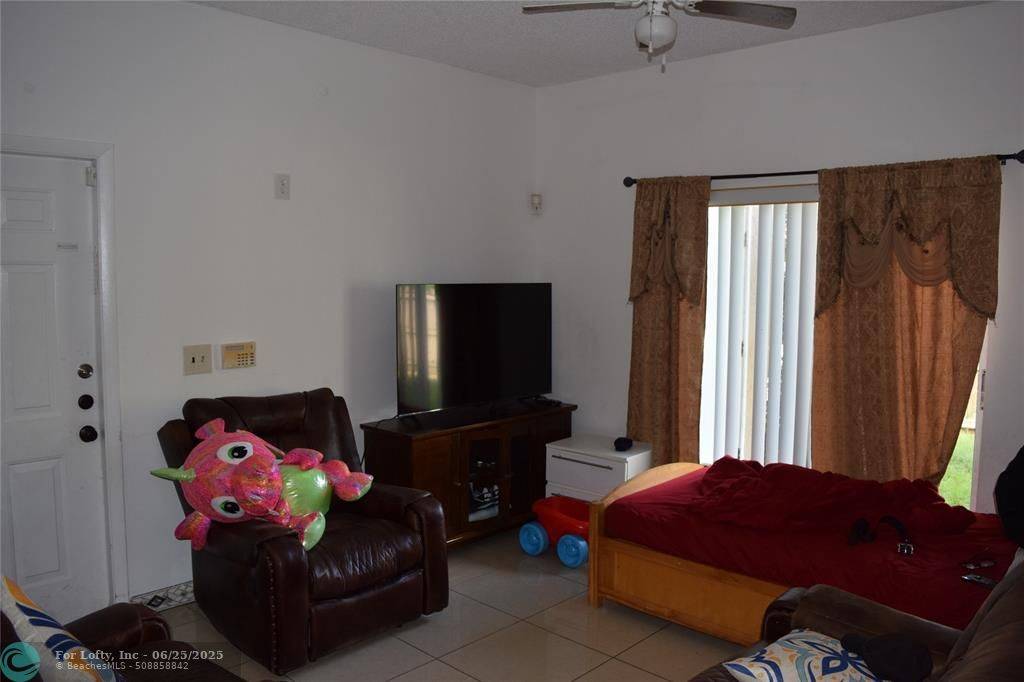 Hollywood, FL 33024,2391 NW 96th Ter  #19M