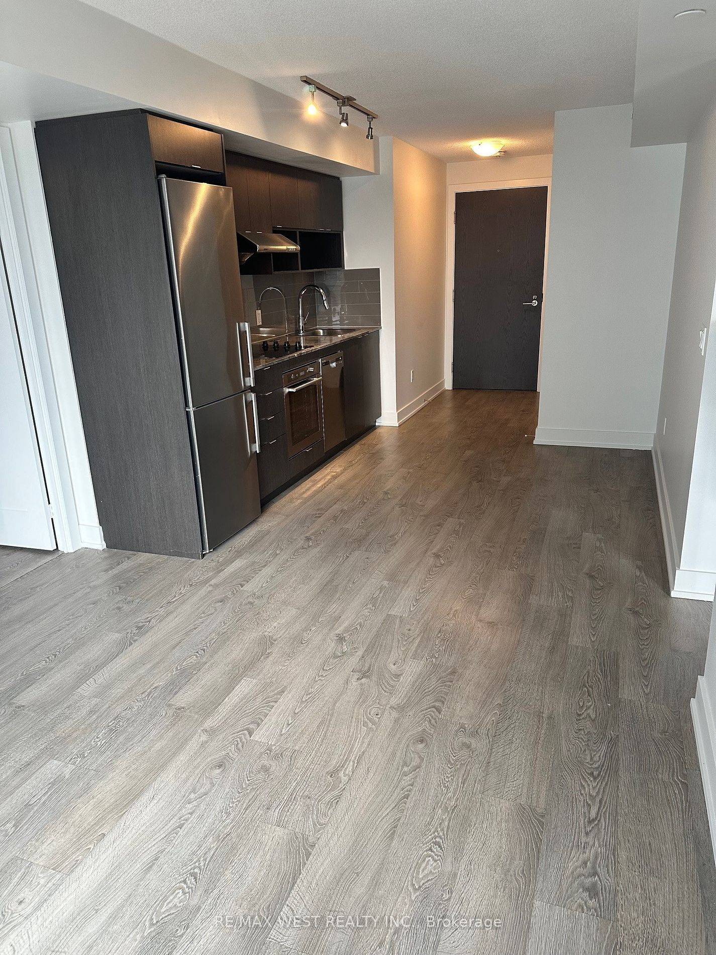 Toronto W08, ON M9A 0C9,7 Mabelle AVE #1610