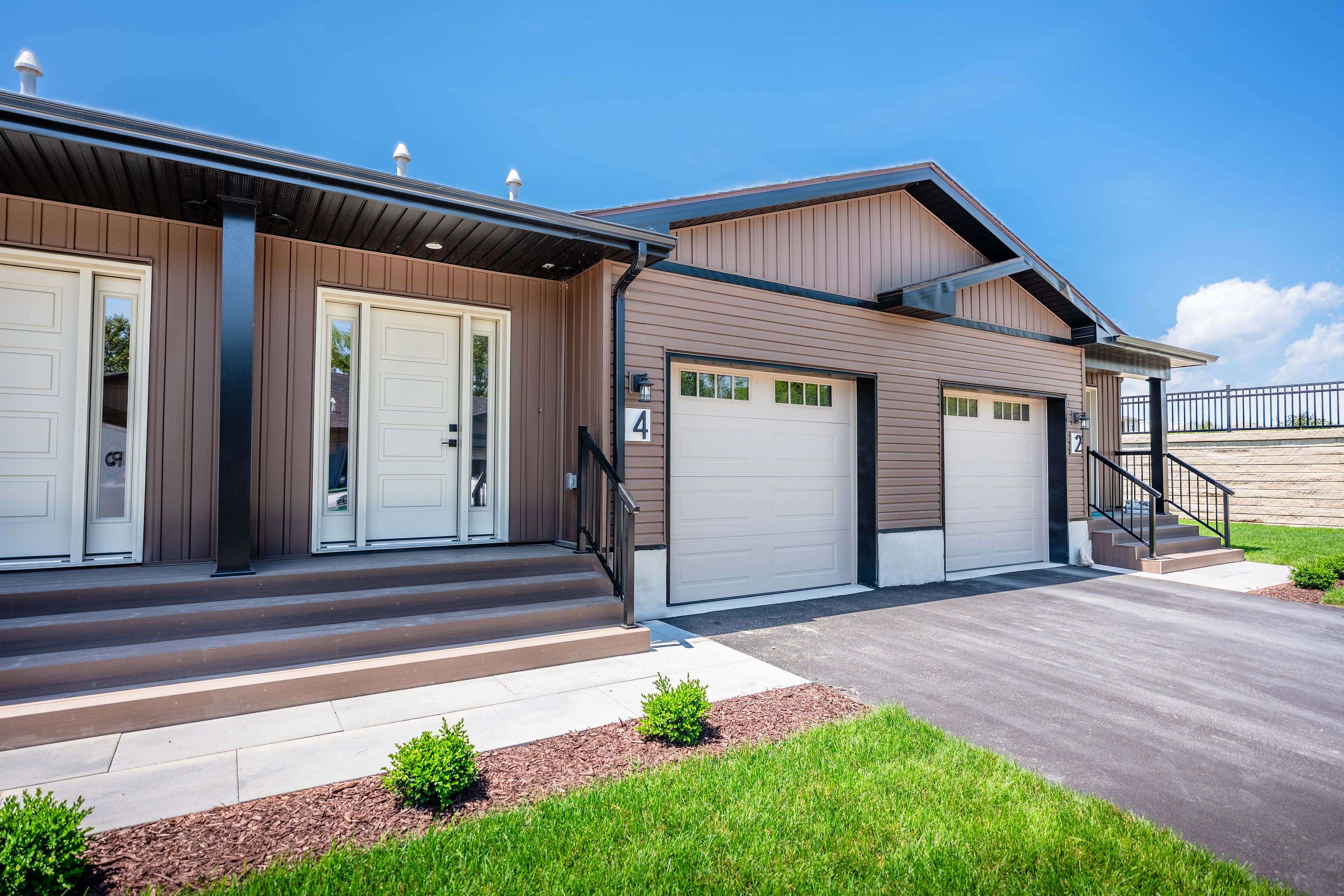 South Stormont, ON K0C 1P0,4 Erindale LN