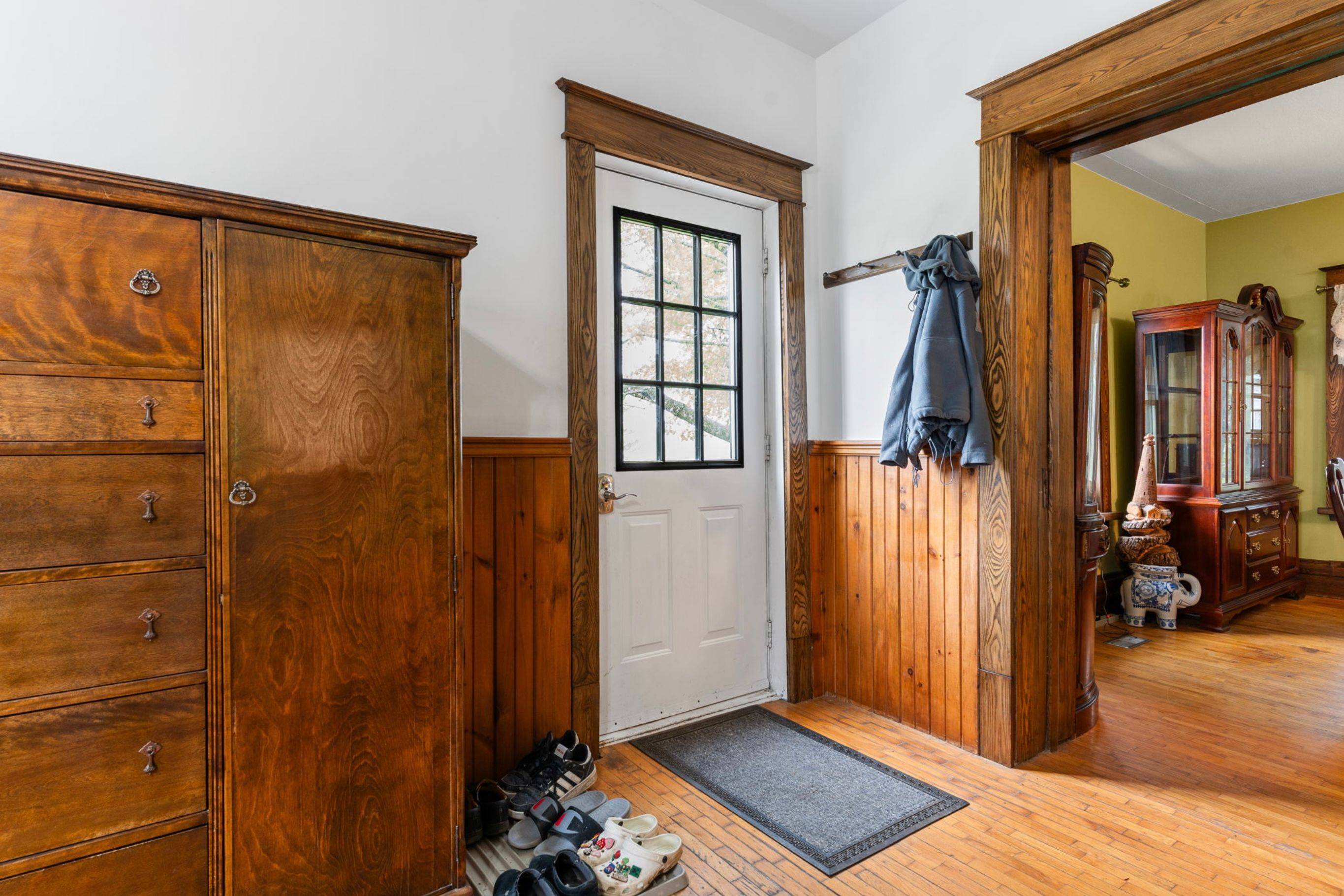 Meaford, ON N4L 1W5,145693 Grey Rd 12 RD