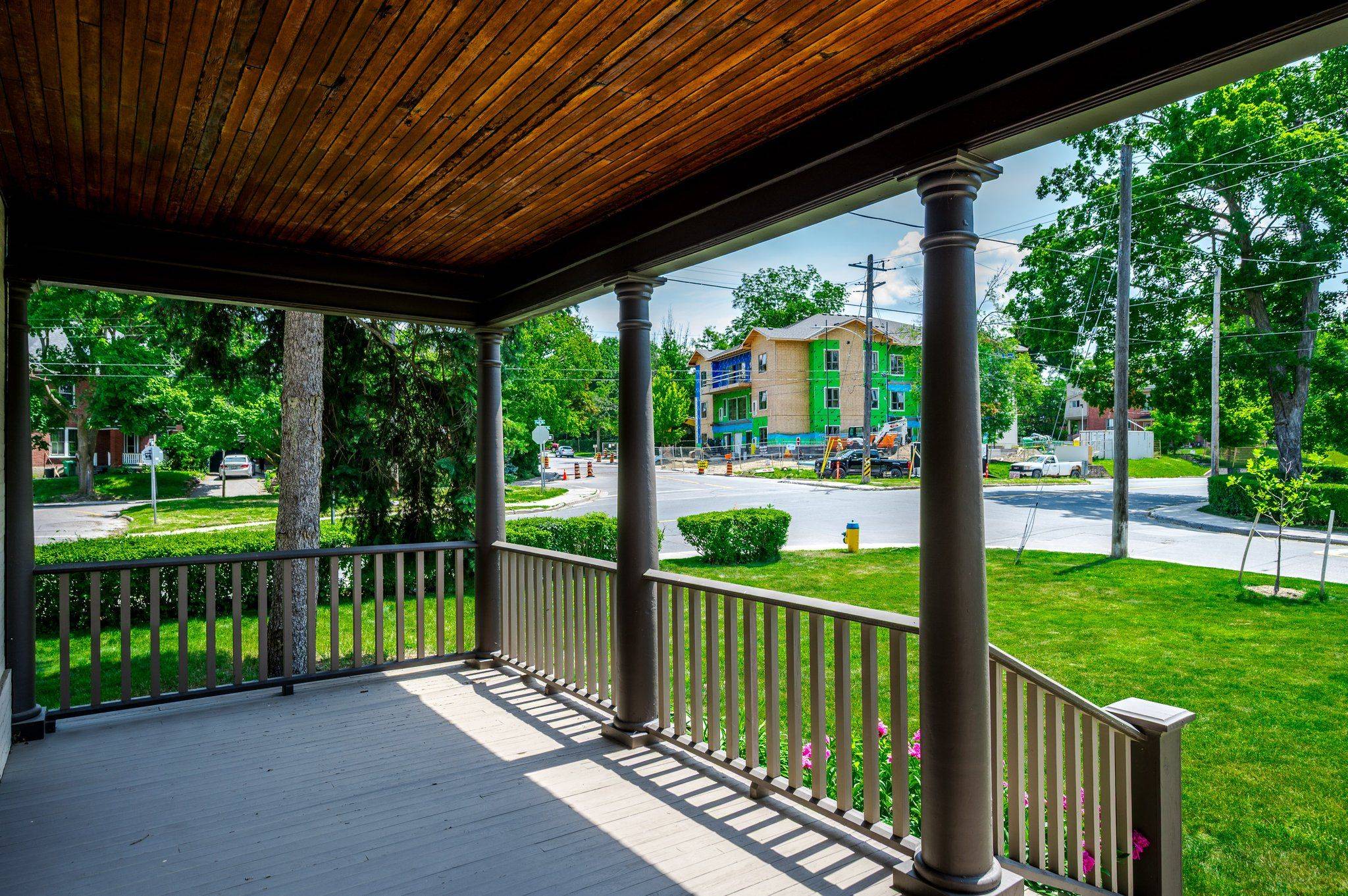 Peterborough Central, ON K9H 2M8,452 Hunter ST W