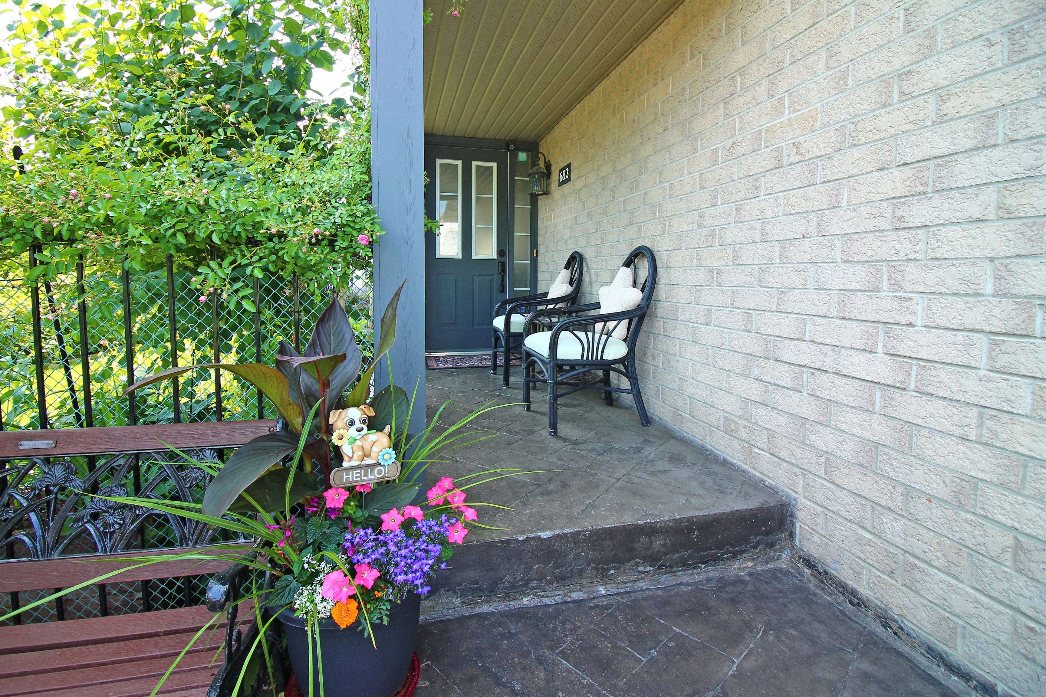 London North, ON N5X 4L6,682 Hedgerow PL