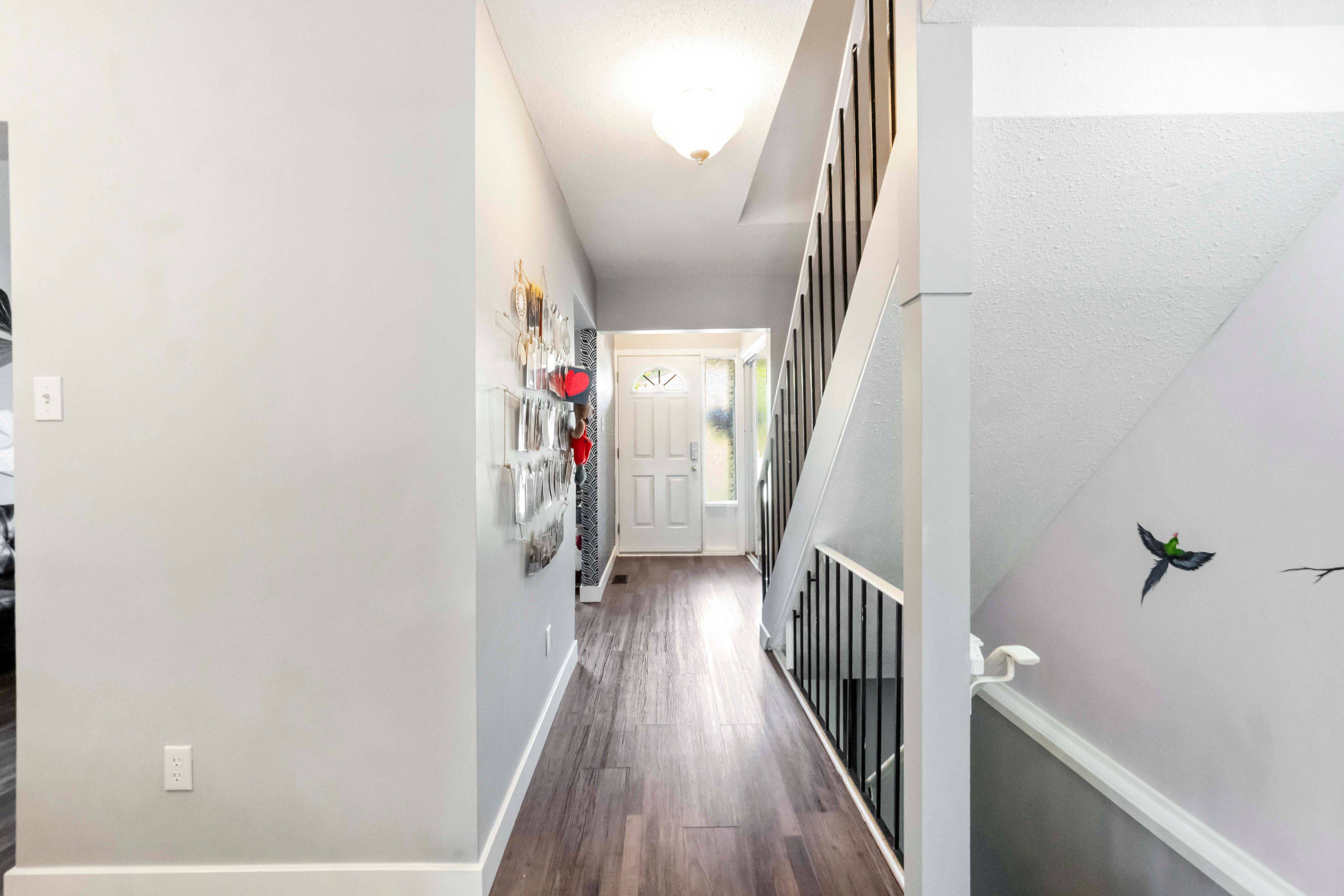 South Of Baseline To Knoxdale, ON K2H 8P6,21 Midland CRES #3
