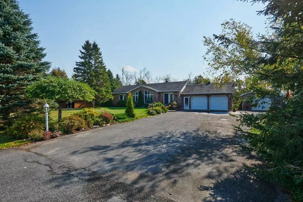 South Stormont, ON K0C 1S0,17572 Island RD