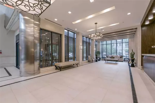 28 Linden ST #3001, Toronto C08, ON M4Y 0A4