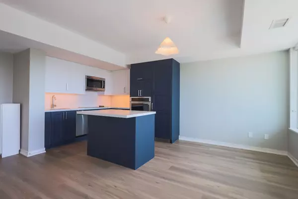 Toronto C01, ON M6K 3P9,55 East Liberty ST #313