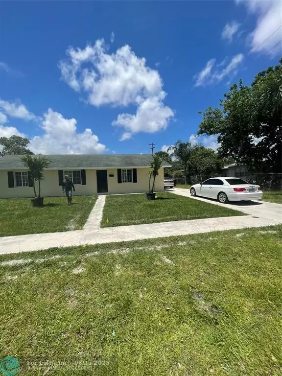 1476 7th St, West Palm Beach, FL 33401