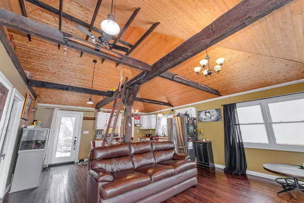 Innisfil, ON L0L 1C0,1417 Maple WAY