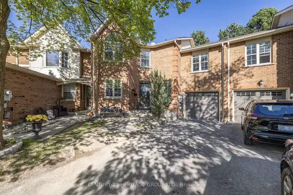 Aurora, ON L4G 6H5,108 Ashley PL #44