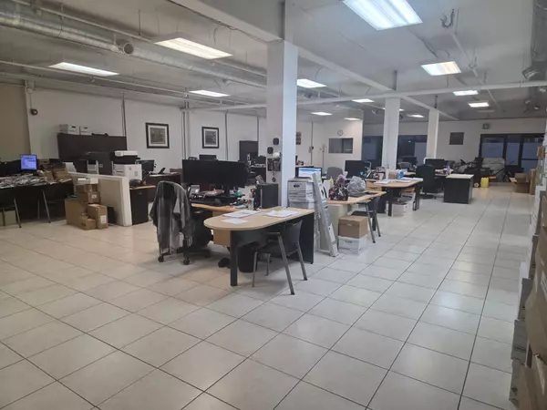 1230 Sheppard AVE W #7 & 8, Toronto W05, ON M3K 1Z9