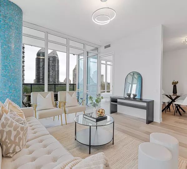 Toronto W06, ON M8Y 0B5,88 Park Lawn RD #608