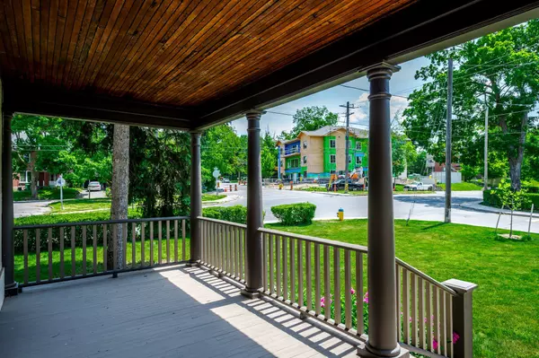 Peterborough Central, ON K9H 2M8,452 Hunter ST W