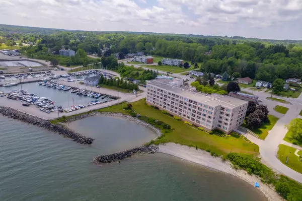 Georgian Bluffs, ON N4K 6T8,2555 3rd AVE W #309