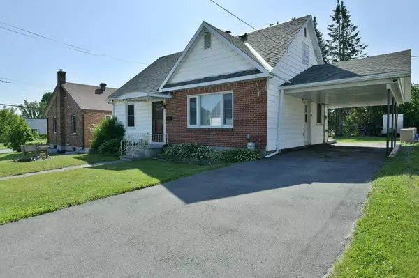 10 Mclachlin ST S, Arnprior, ON K7S 2Y8
