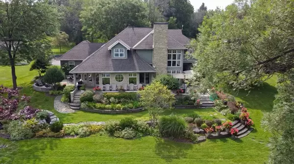 96 & 88 Spithead RD, Frontenac Islands, ON K7G 2V6