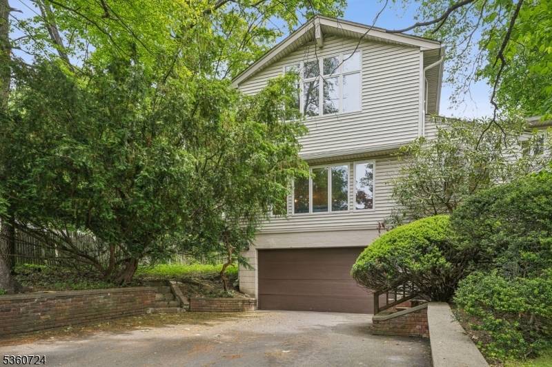 53 Sunset Ter, Wayne Twp., NJ 07470