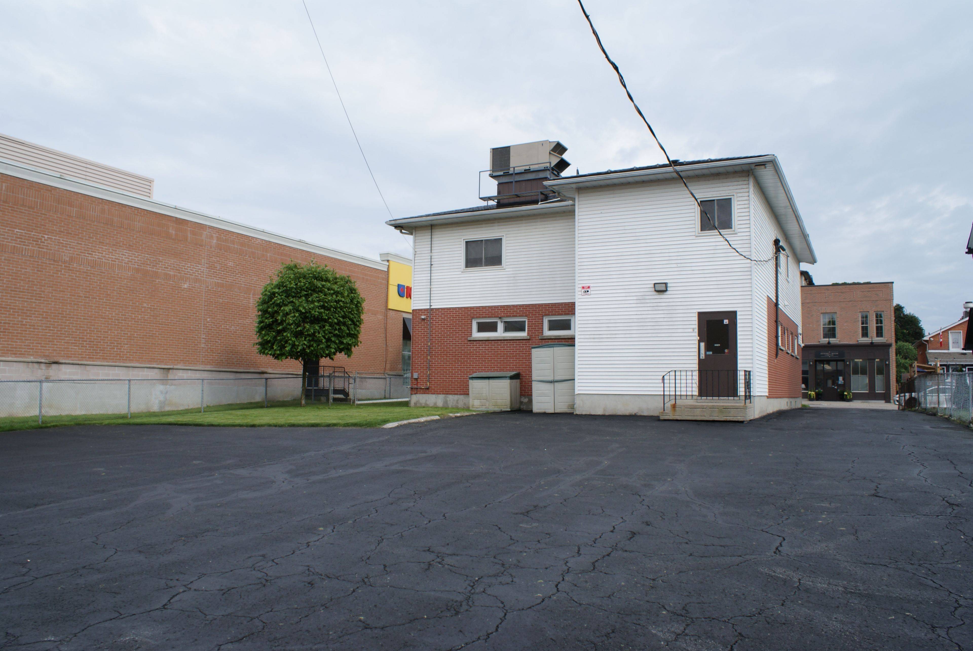 Clarington, ON L1B 1H7,108 King AVE W