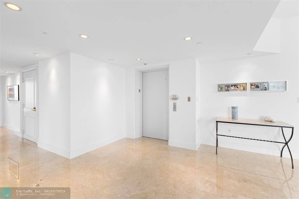 Fort Lauderdale, FL 33305,2110 N Ocean Blvd  #24E
