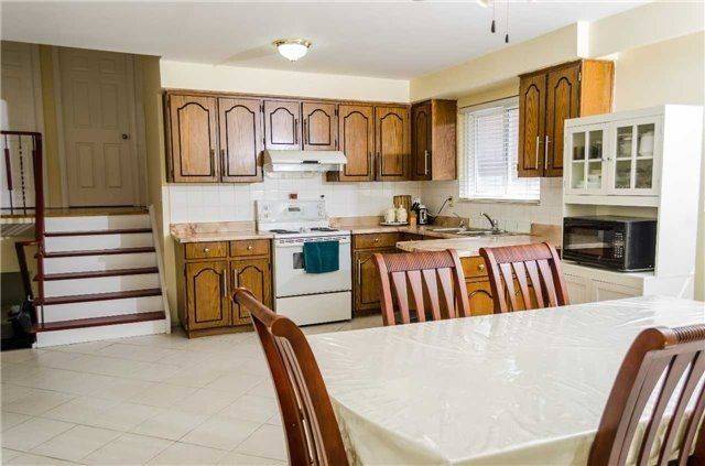 Brampton, ON L6S 3C6,46 Medici PL #Upper