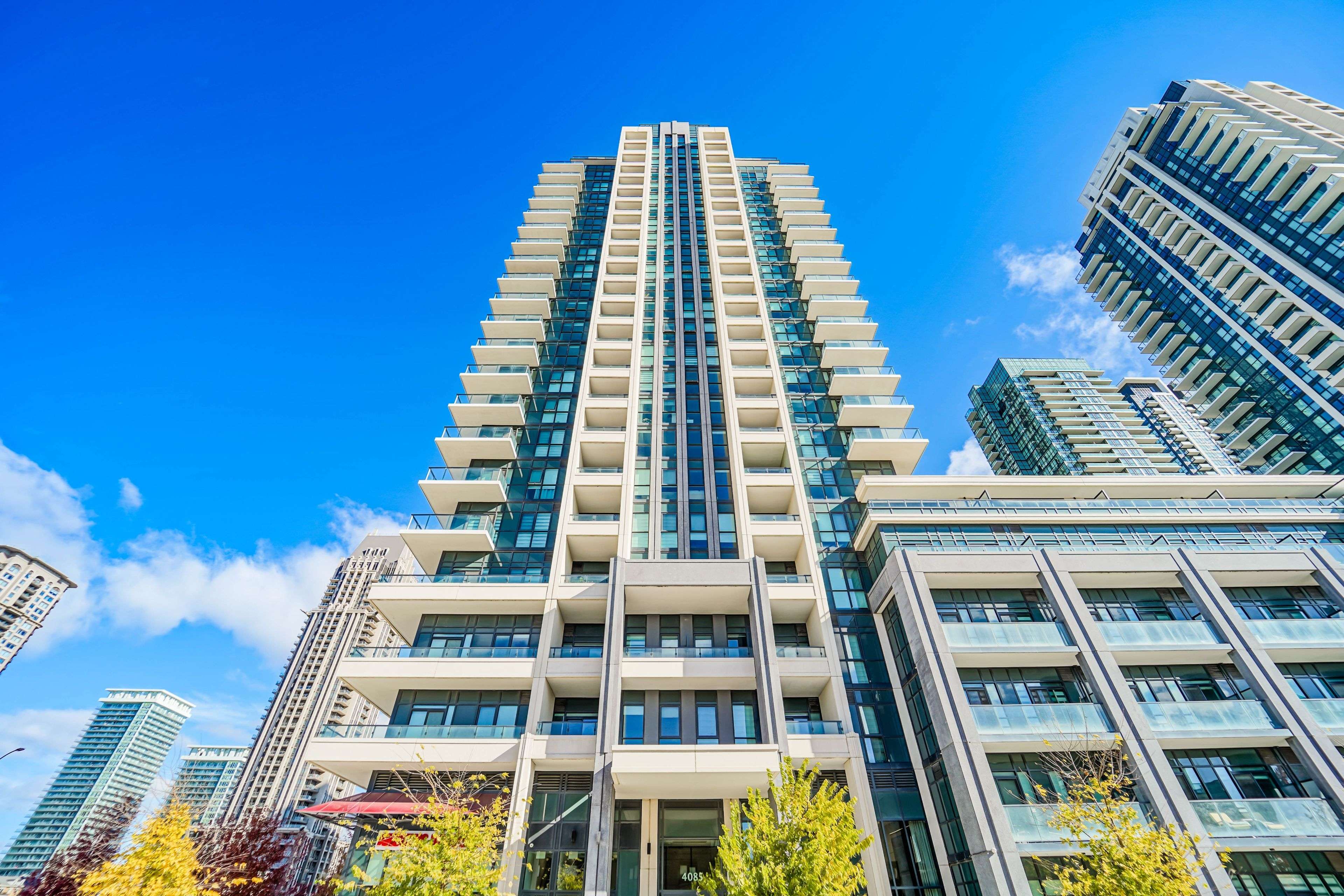 4085 Parkside Village DR #909, Mississauga, ON L5B 0K9