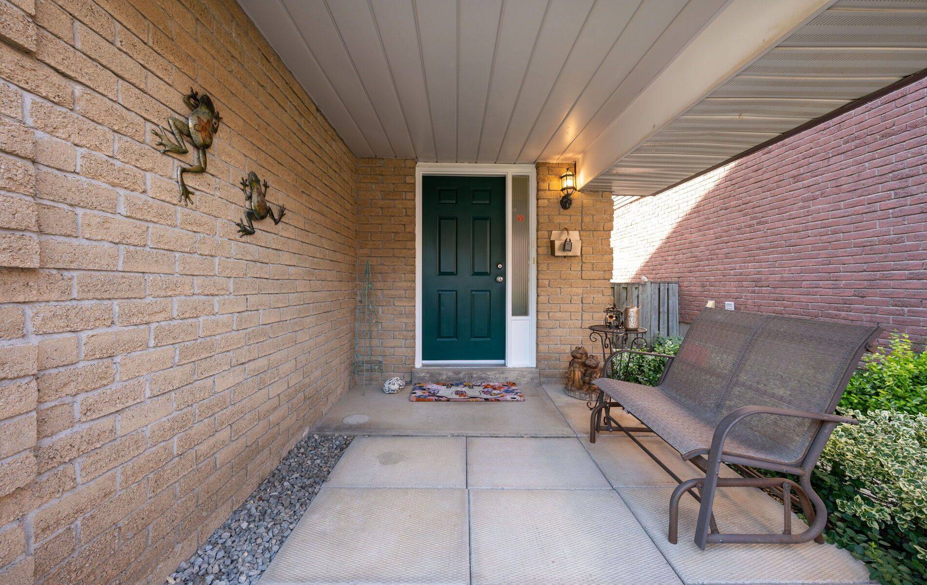 Brampton, ON L6X 1M6,23 Burton RD