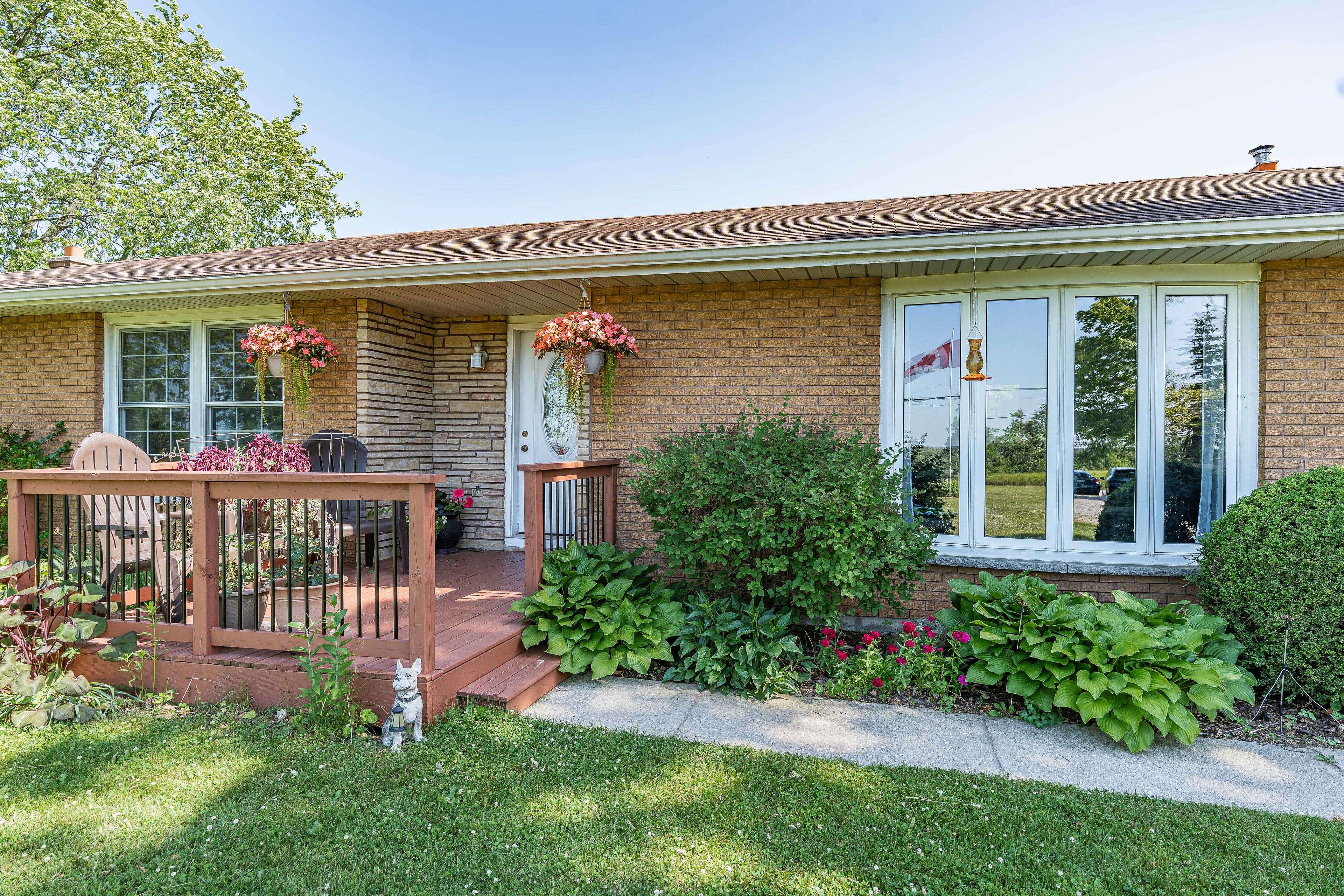 Hamilton, ON N1R 5S2,1786 8 Concession W
