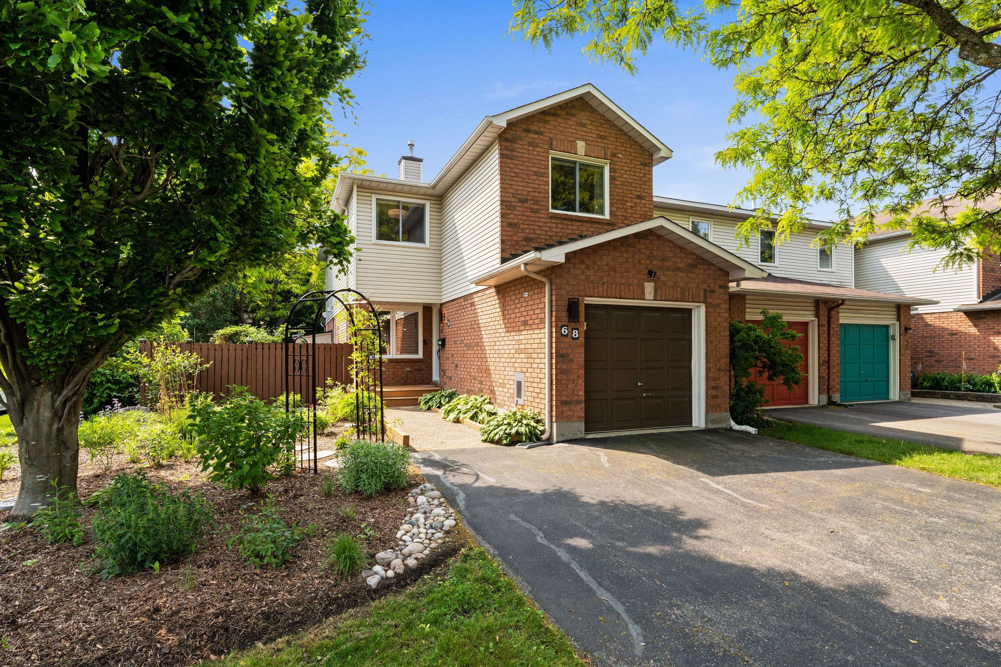 South Of Baseline To Knoxdale, ON K2G 6C4,68 Thornbury CRES