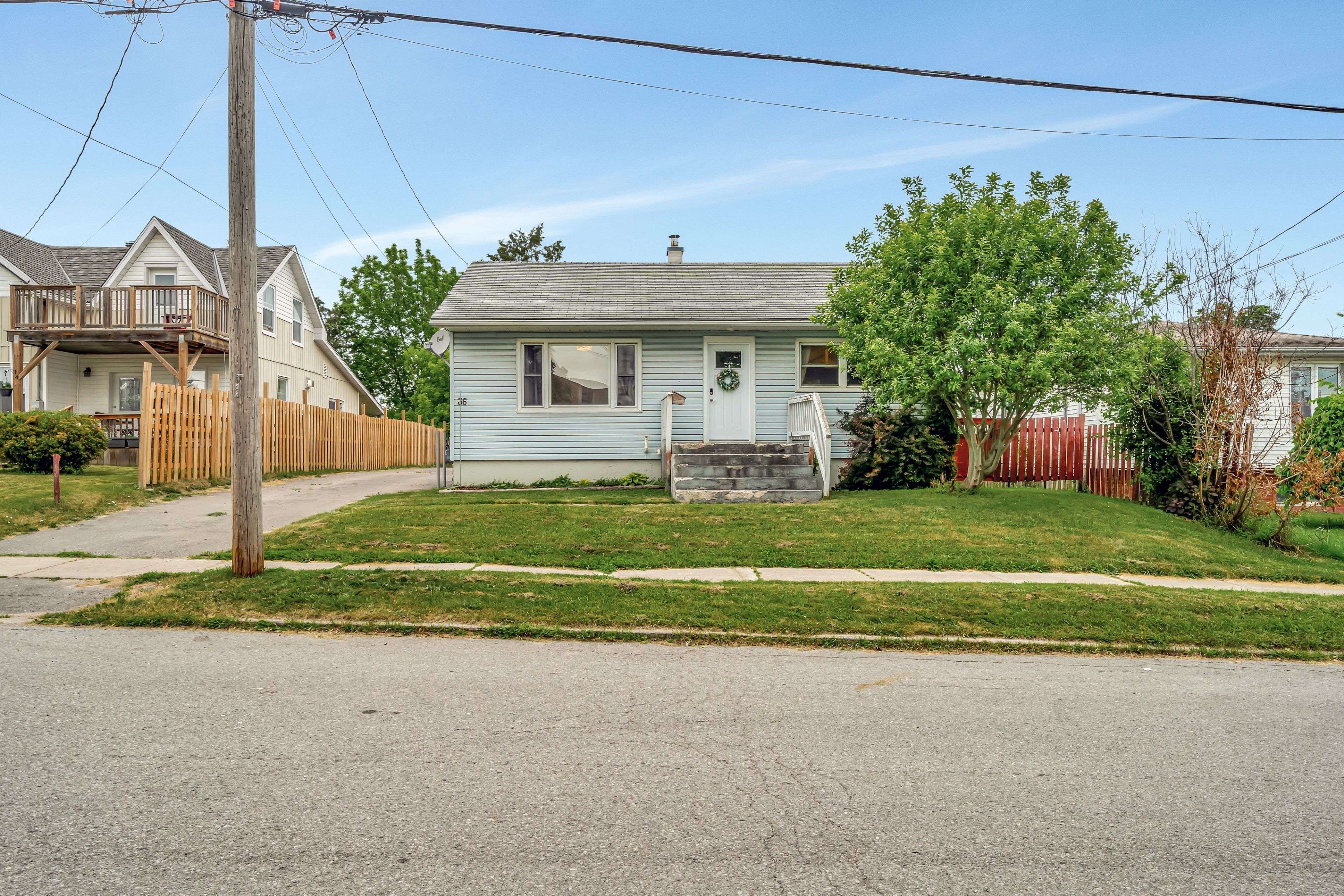 36 Alfred ST, Quinte West, ON K8V 2B1