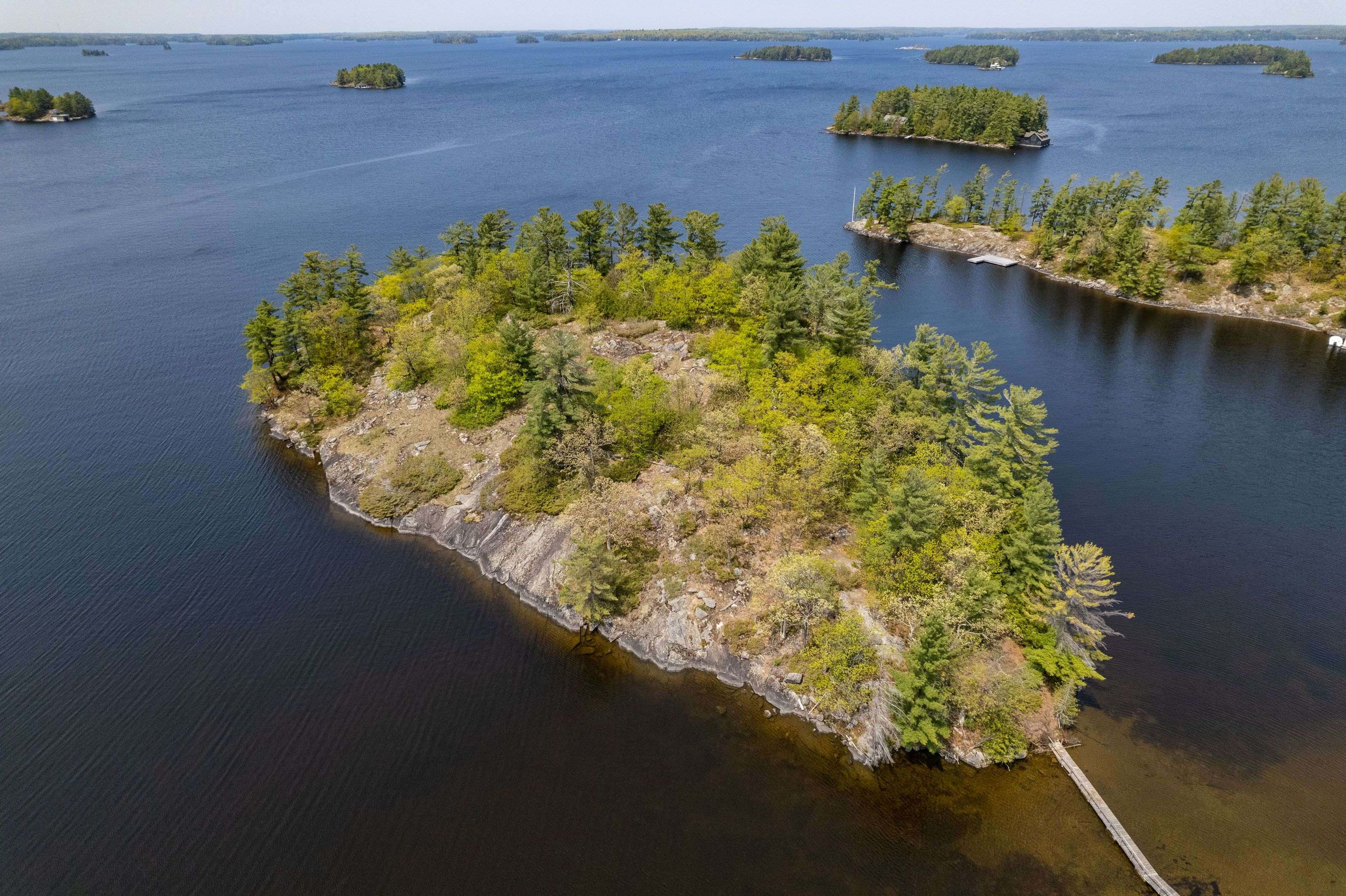 Gravenhurst, ON P1P 1R1,1032 Evergreen CRES