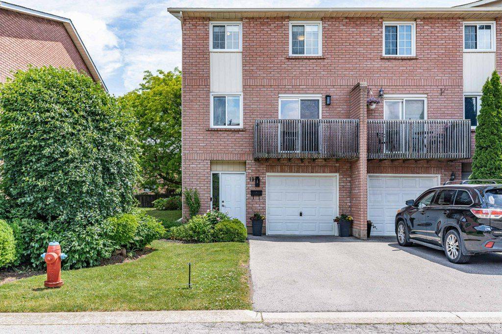 Hamilton, ON L8G 4T4,29 HERITAGE DR #19