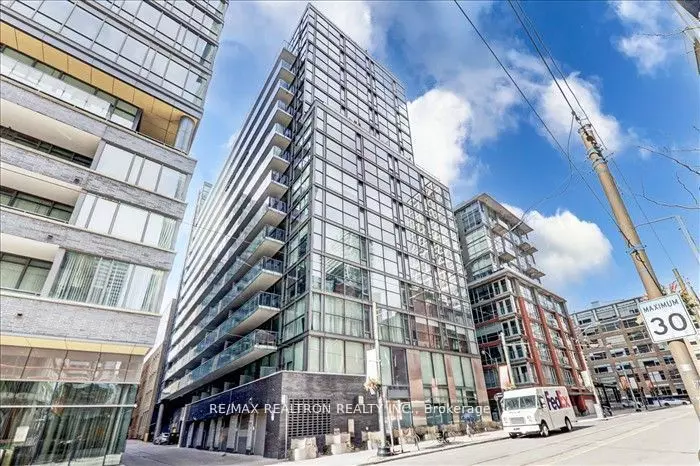 Toronto C01, ON M5V 2J5,25 Oxley ST #307