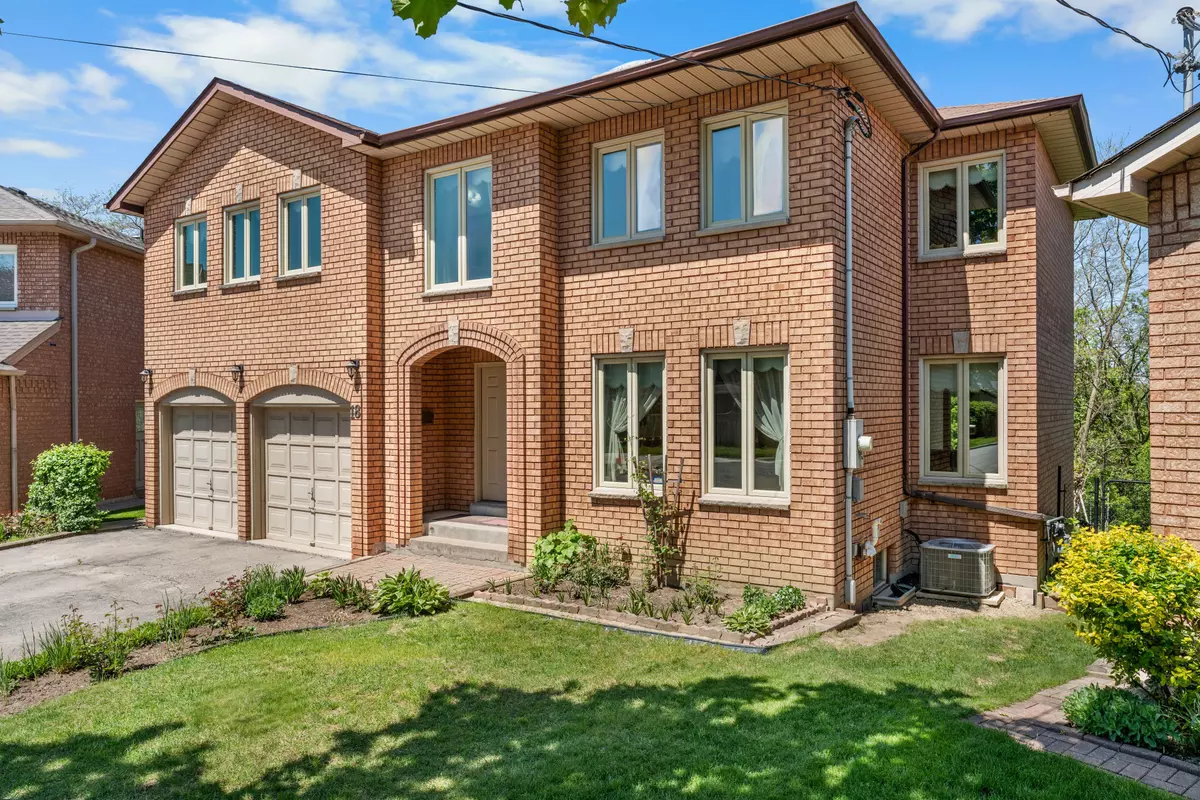 Toronto W05, ON M9M 1K6,18 Norris PL