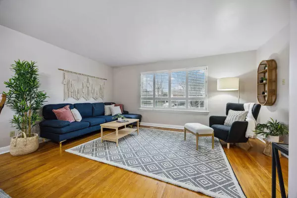 Toronto W10, ON M9W 4C8,3 Harefield DR