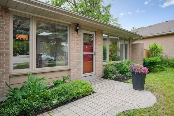 Mississauga, ON L5J 2G8,2091 Hartington CT