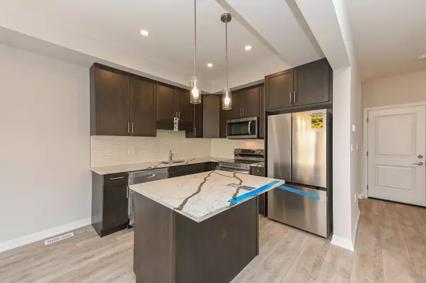 Niagara Falls, ON L2E 6A8,4552 PORTAGE RD #61
