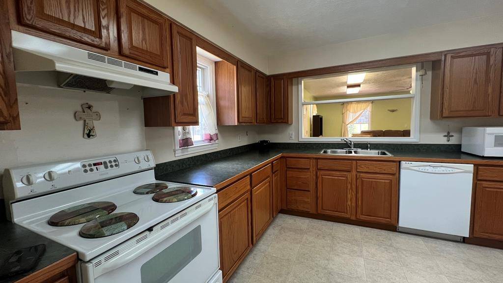 Wytheville, VA 24382,395 E Franklin