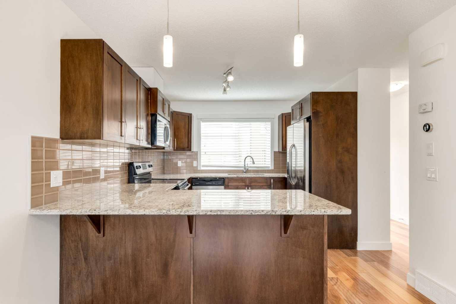 Calgary, AB T3K 0W6,108 Covecreek CIR Northeast