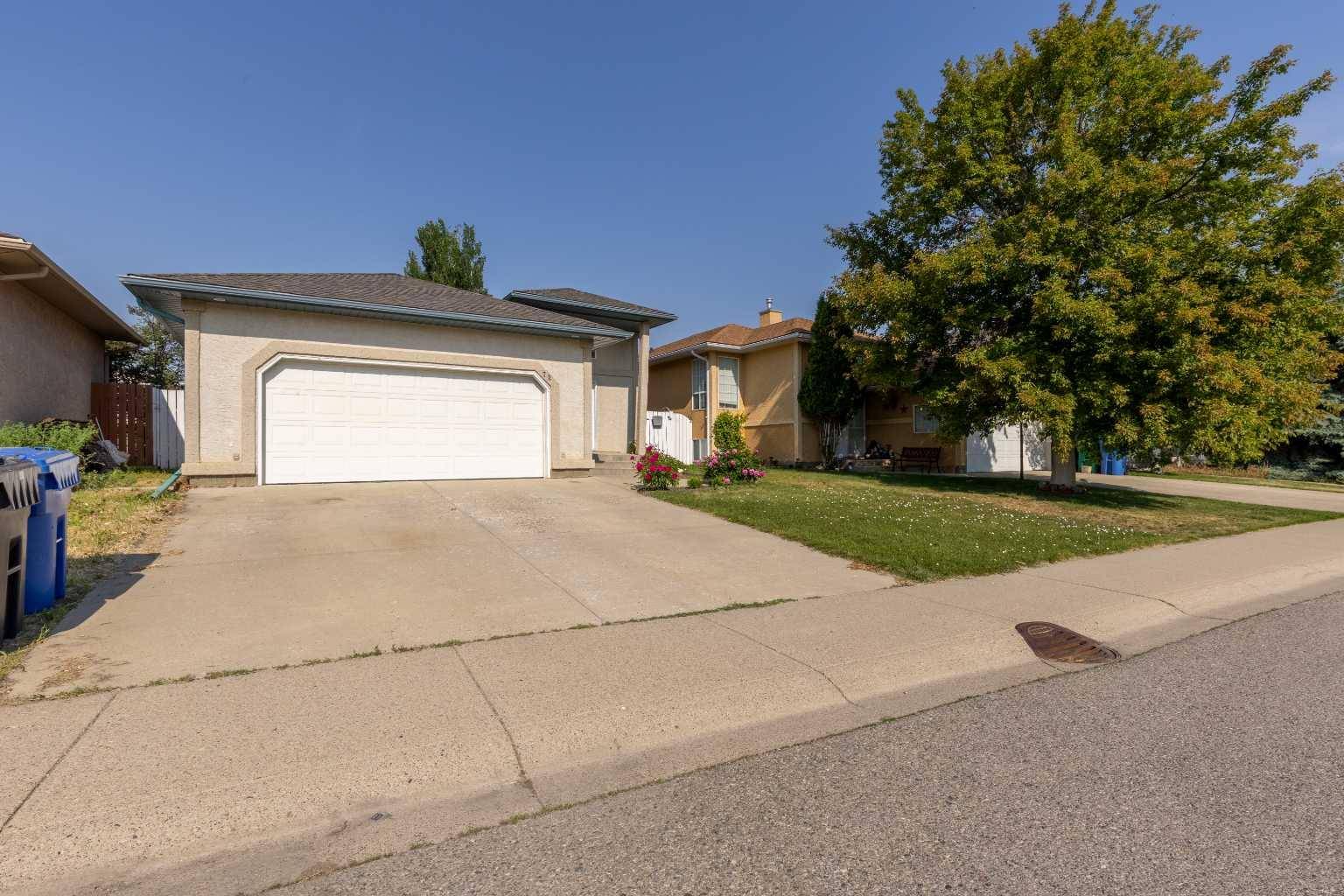 Lethbridge, AB T1K 7J2,72 Mt Rundle BLVD West